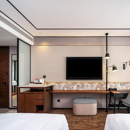 Hilton Garden Inn Beijing Guomao Exteriör bild