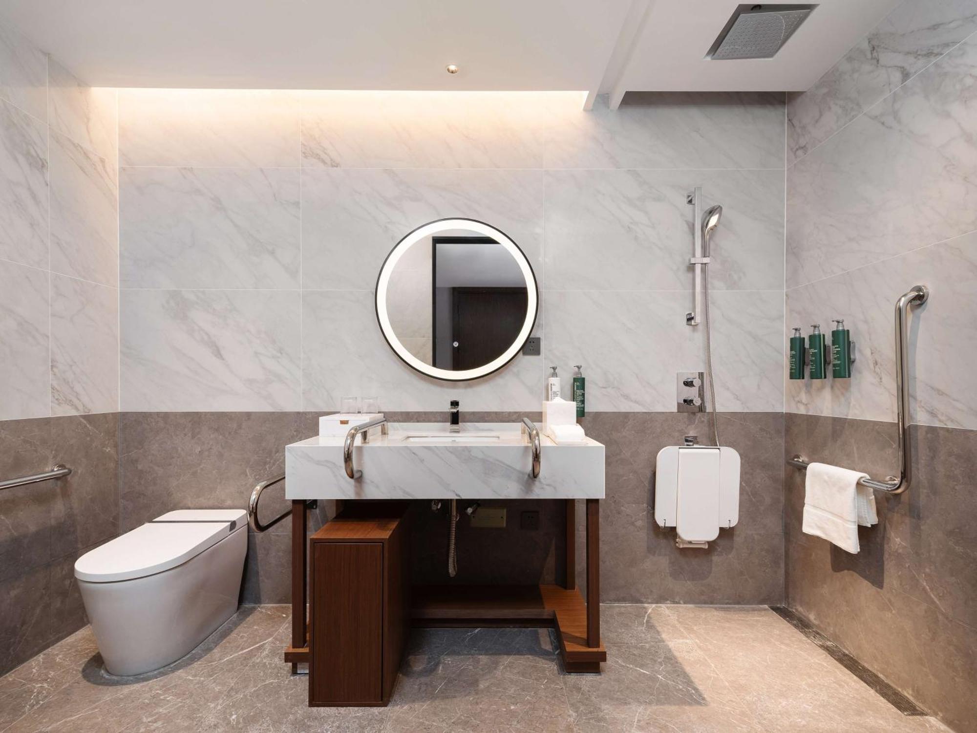 Hilton Garden Inn Beijing Guomao Exteriör bild