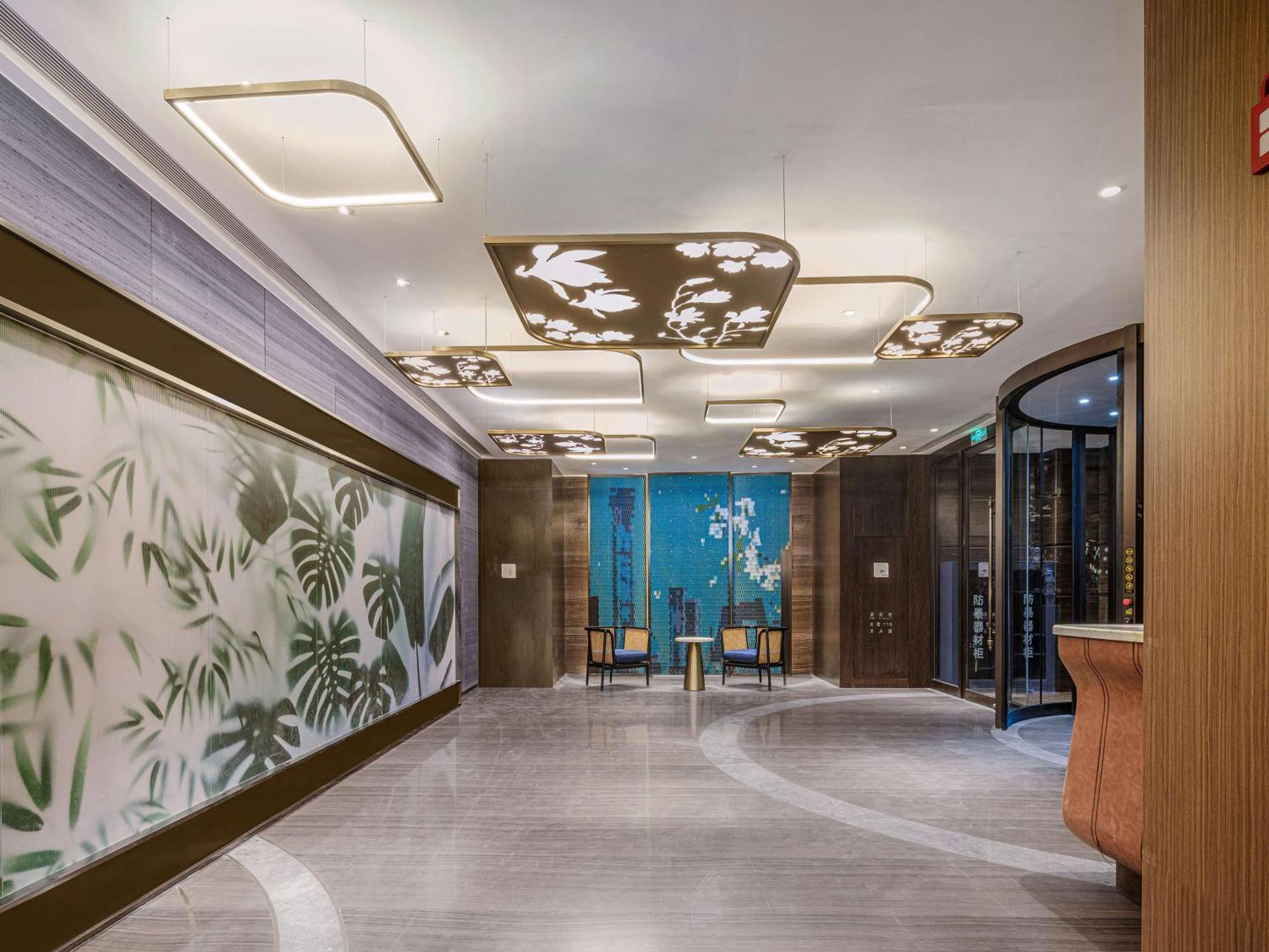 Hilton Garden Inn Beijing Guomao Exteriör bild