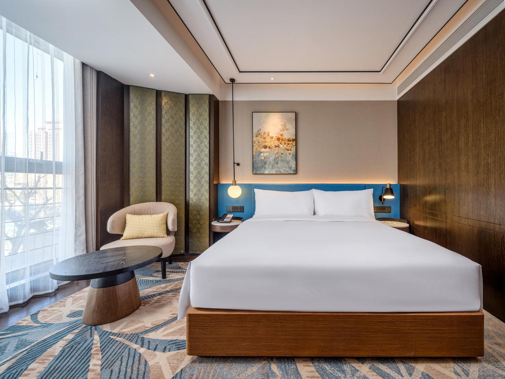 Hilton Garden Inn Beijing Guomao Exteriör bild