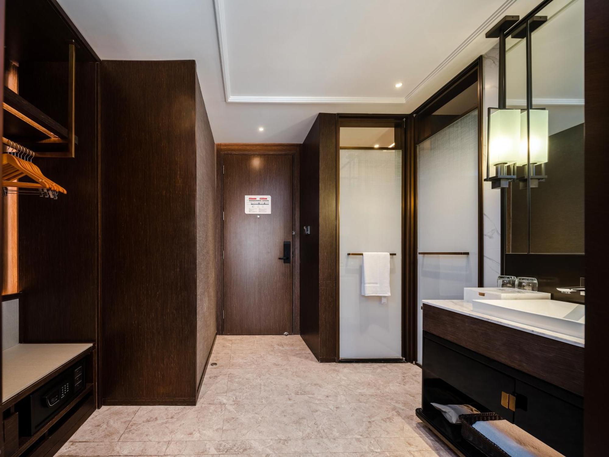 Hilton Garden Inn Beijing Guomao Exteriör bild