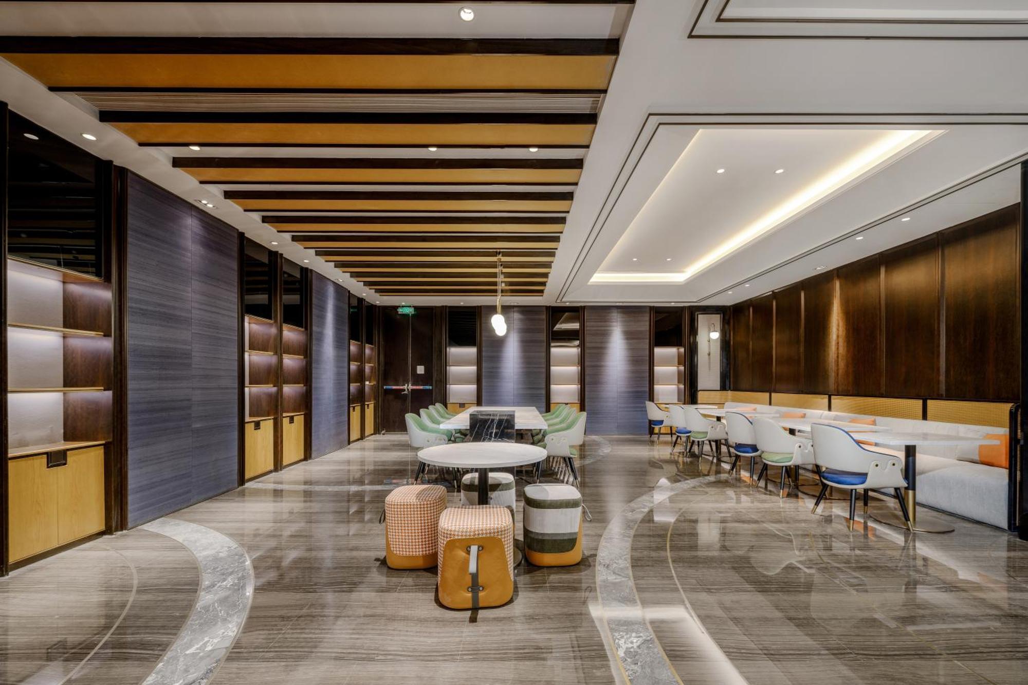 Hilton Garden Inn Beijing Guomao Exteriör bild