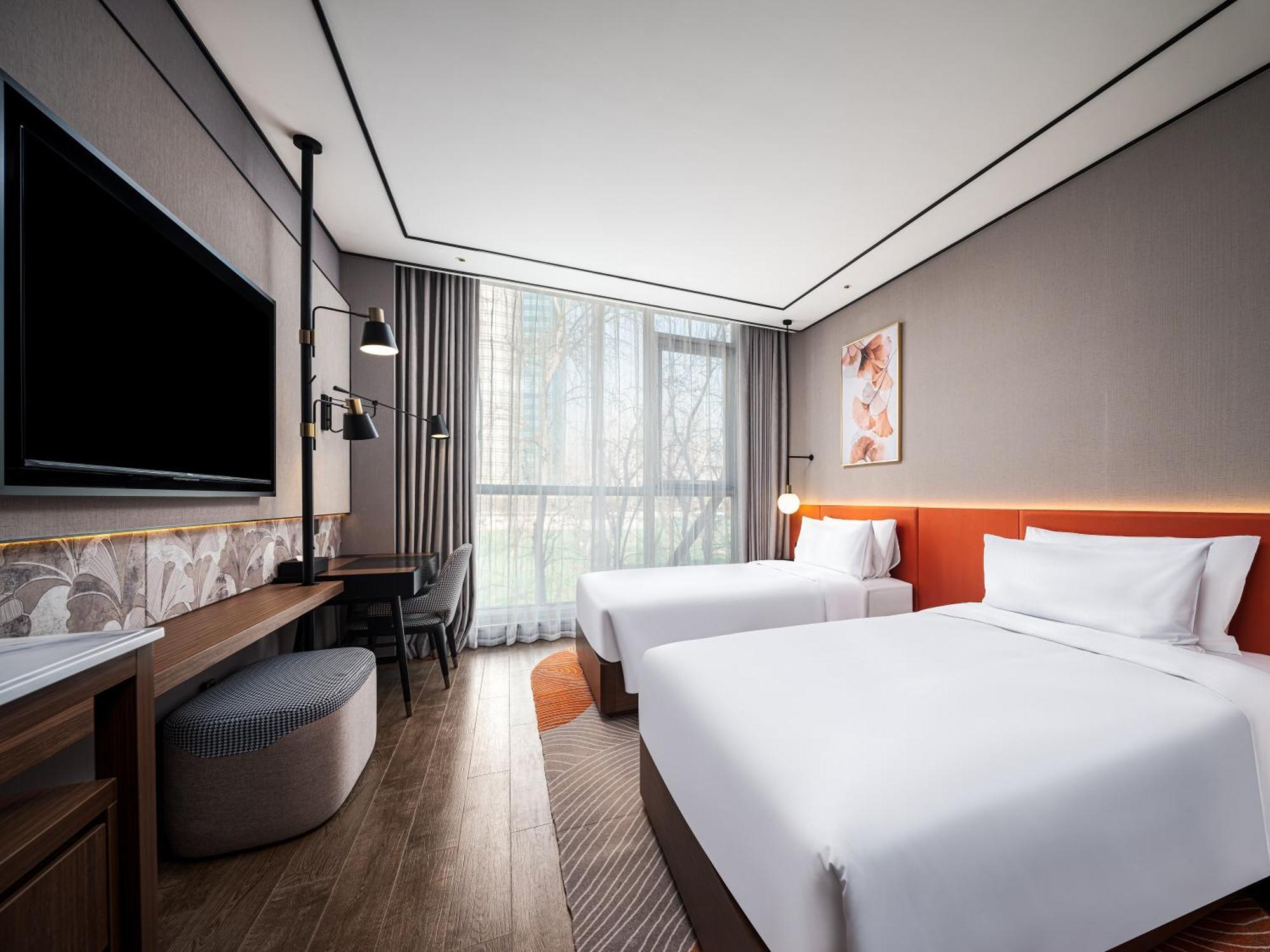 Hilton Garden Inn Beijing Guomao Exteriör bild